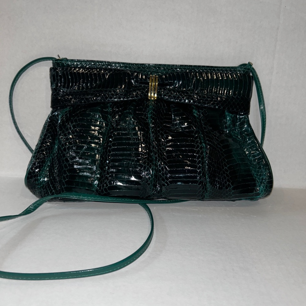 Emerald green vintage J Renee faux snakeskin purse